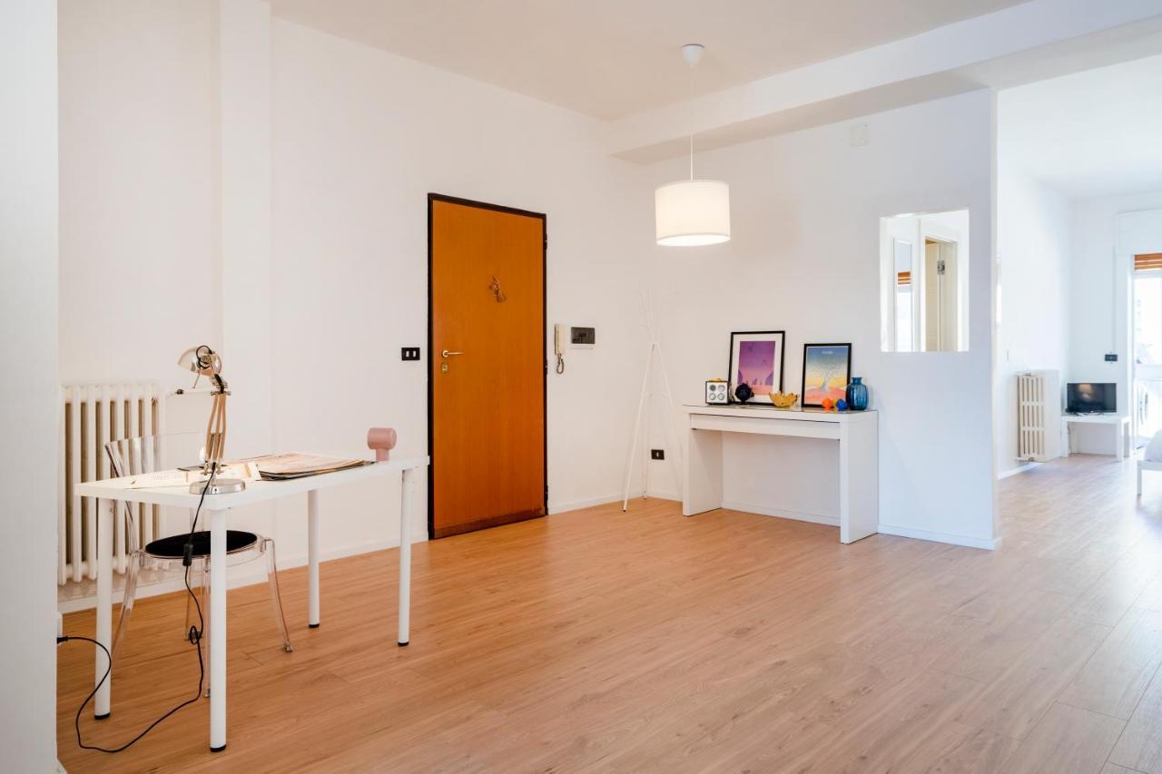 Central & Elegant Loft - With Balcony Bari Zewnętrze zdjęcie